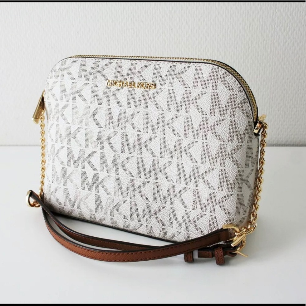 Michael Kors Cindy Dome Crossbody Vanilla Luggage